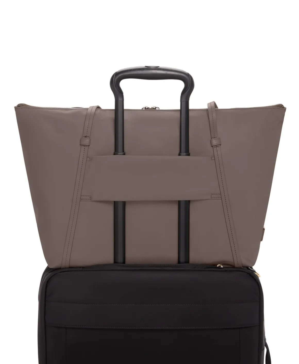 VOYAGEUR Q Tote